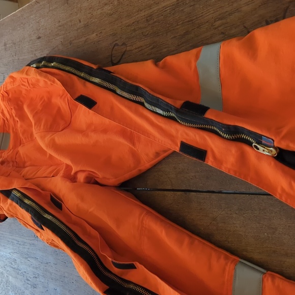 Orange Insulated Reflective Work Overalls Size Large - Picture 4 of 11